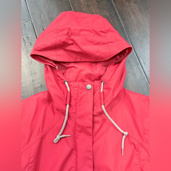 Columbia rain coat, red, medium, new - Picture 3 of 8